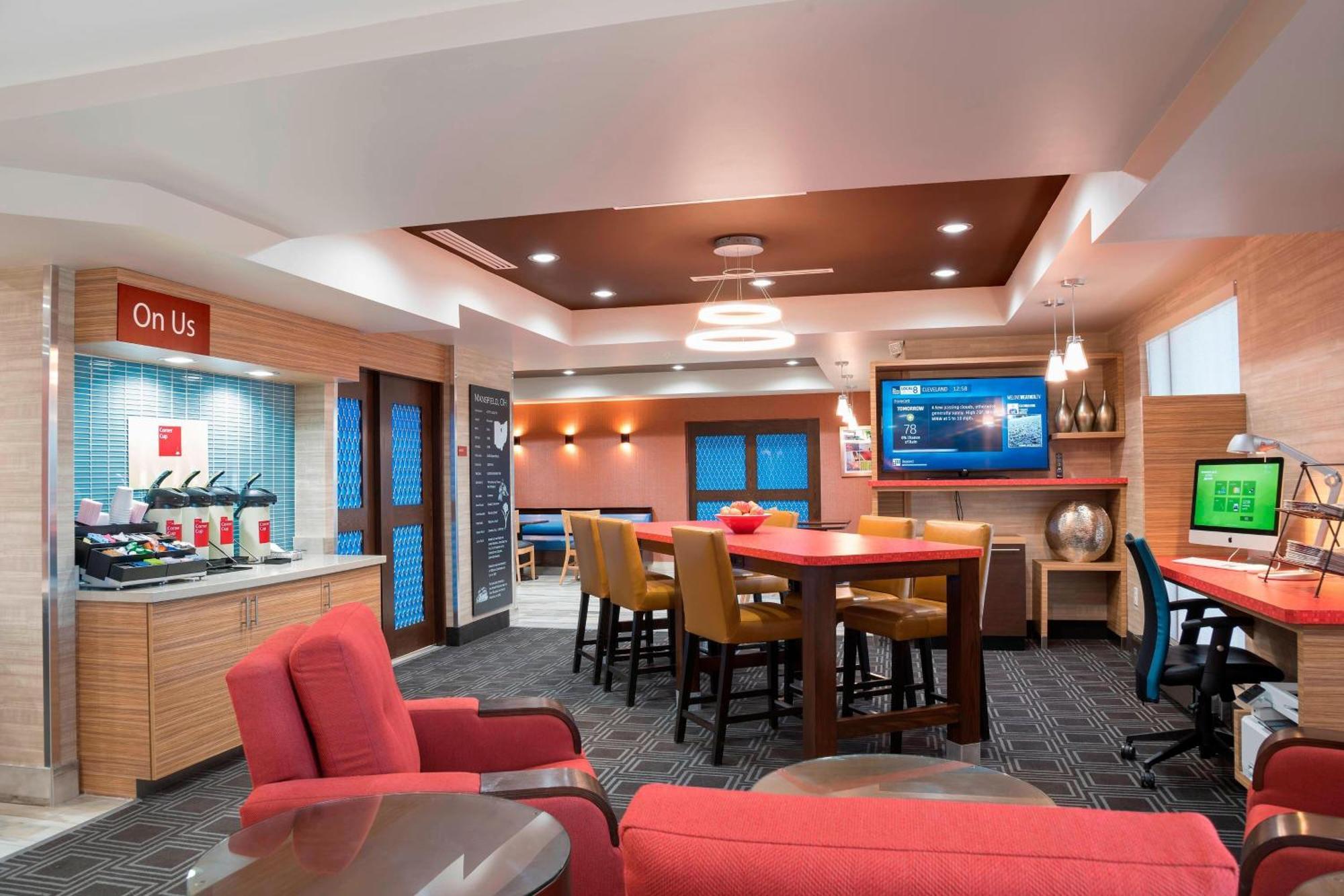 Towneplace Suites By Marriott Ontario-Mansfield Buitenkant foto