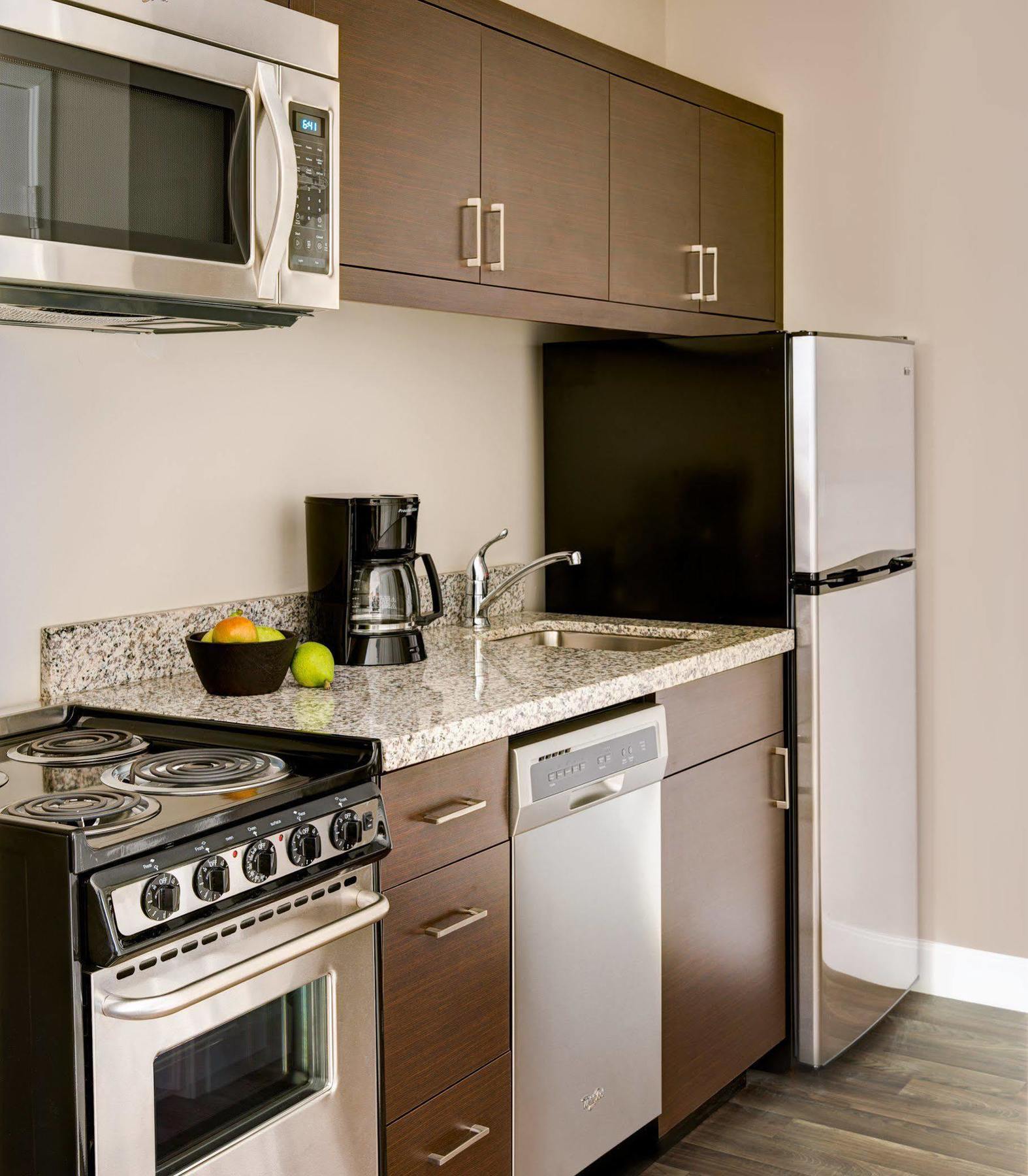 Towneplace Suites By Marriott Ontario-Mansfield Buitenkant foto